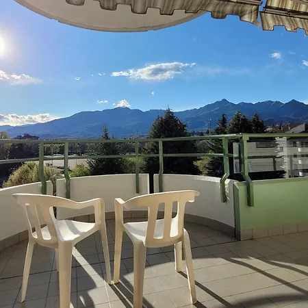 Con Vista Montagne Appartement